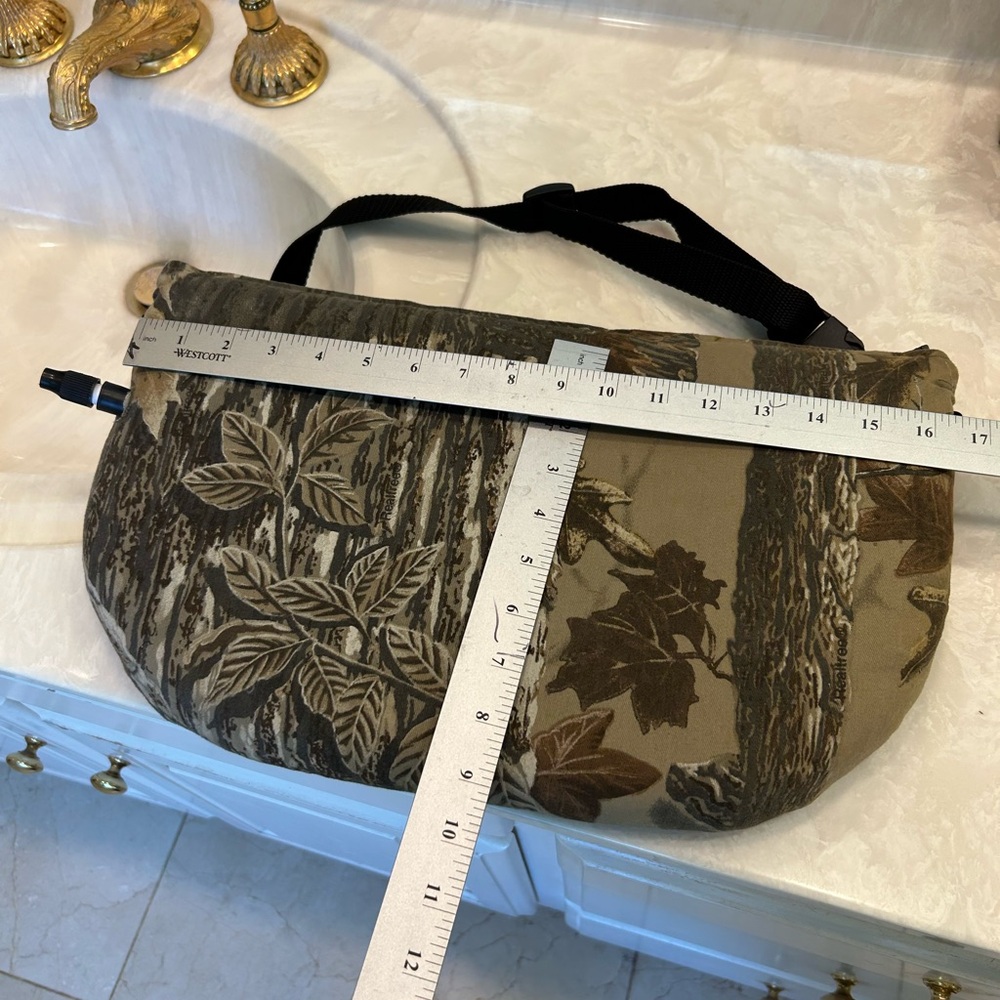 FREE with purchase of any other nondiscounted camo item: Camo Hunting Seat Pad - Picture 9 of 10